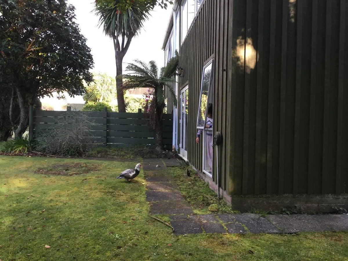 Water'S Edge City Retreat Rotorua Neuseeland